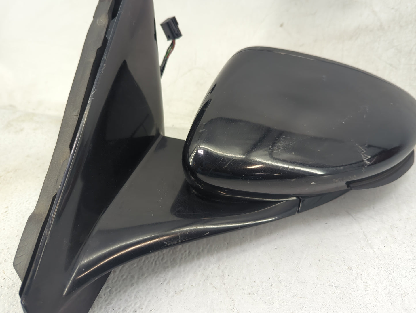 2015-2017 Chrysler 200 Driver Side View Mirror - Left Door Mirror OEM Used - Oemusedautoparts1.com