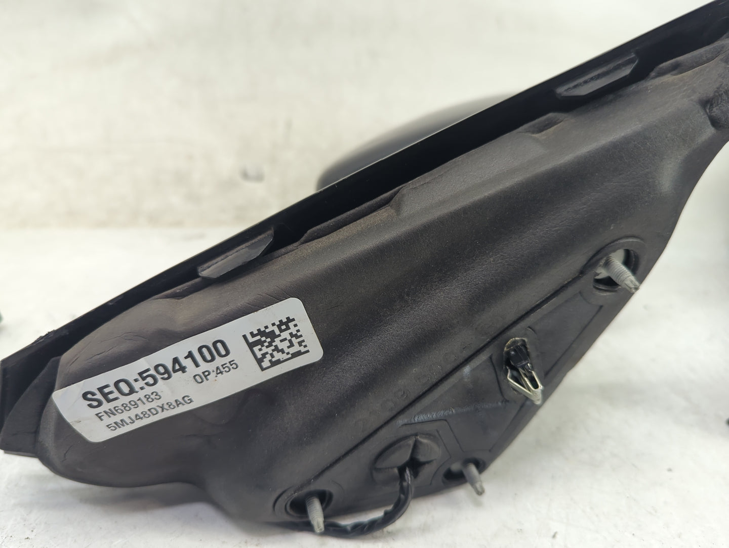 2015-2017 Chrysler 200 Passenger Side View Mirror - Right Door Mirror OEM Used - Oemusedautoparts1.com
