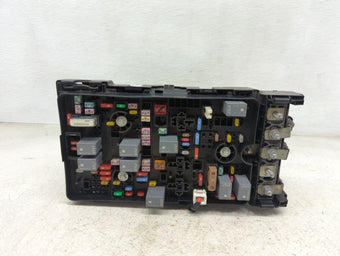 compare product 2015 Chrysler 200 Fusebox Fuse Box Panel Relay Module P/N:04692143AA 6356-5110 Fits OEM Used Auto Parts