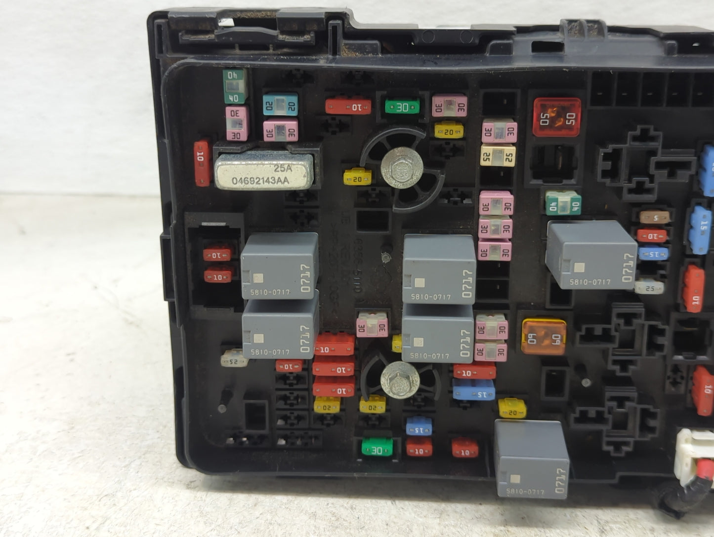2015 Chrysler 200 Fusebox Fuse Box Panel Relay Module P/N:04692143AA 6356-5110 Fits OEM Used Auto Parts - Oemusedautoparts1.