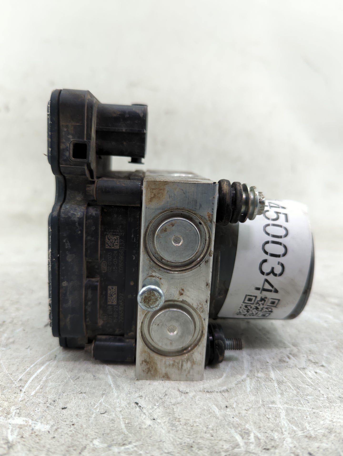 2015 Chrysler 200 ABS Pump Control Module Replacement P/N:P68232470AB Fits OEM Used Auto Parts - Oemusedautoparts1.com