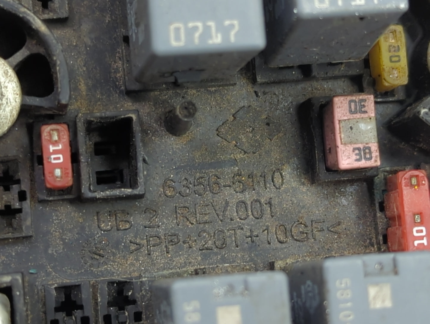 2015 Chrysler 200 Fusebox Fuse Box Panel Relay Module P/N:04692143AA 5810-0717 Fits OEM Used Auto Parts - Oemusedautoparts1.