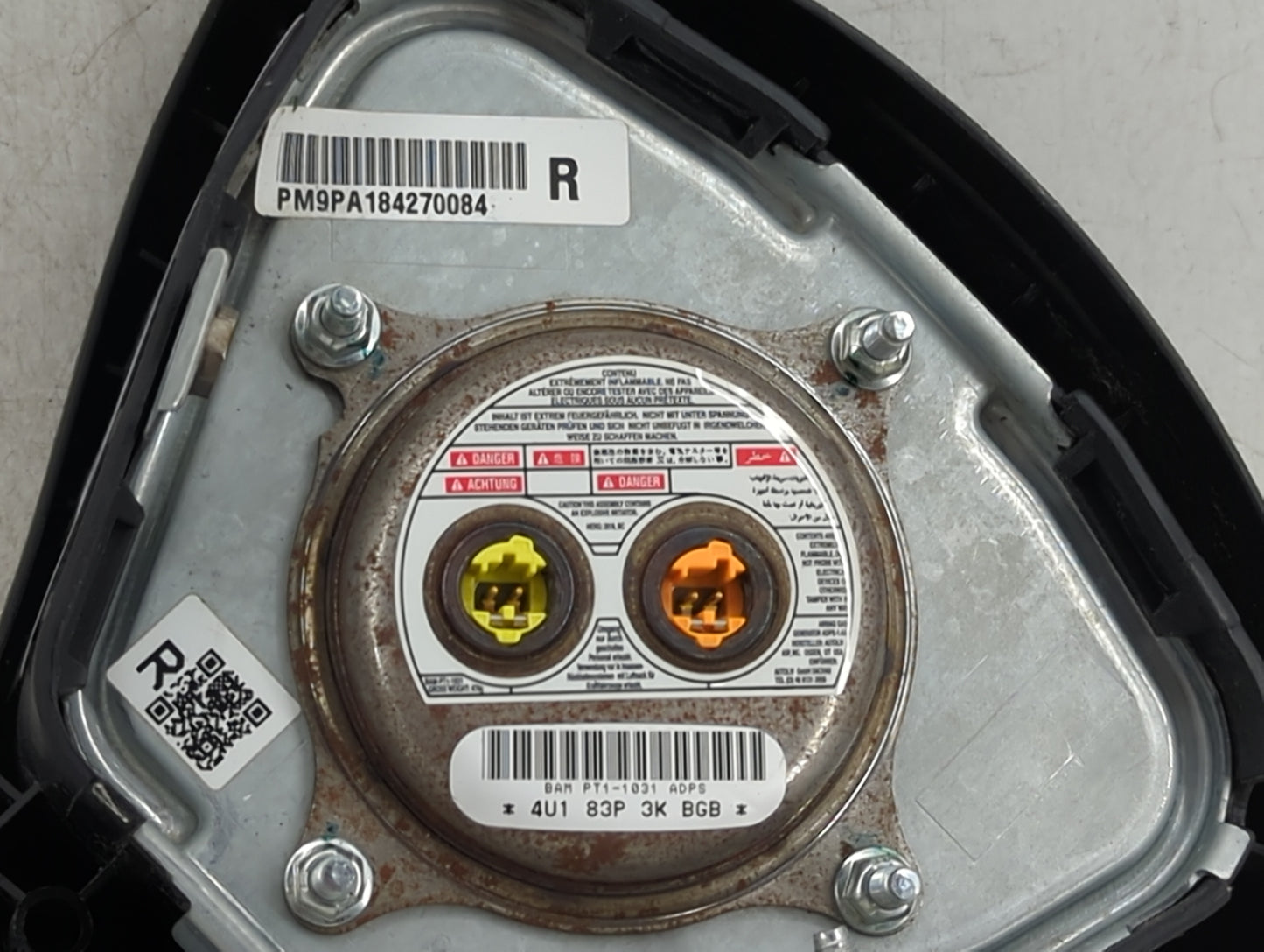 2015-2017 Chrysler 200 Air Bag Driver Left Steering Wheel Mounted 1458619 - Oemusedautoparts1.com