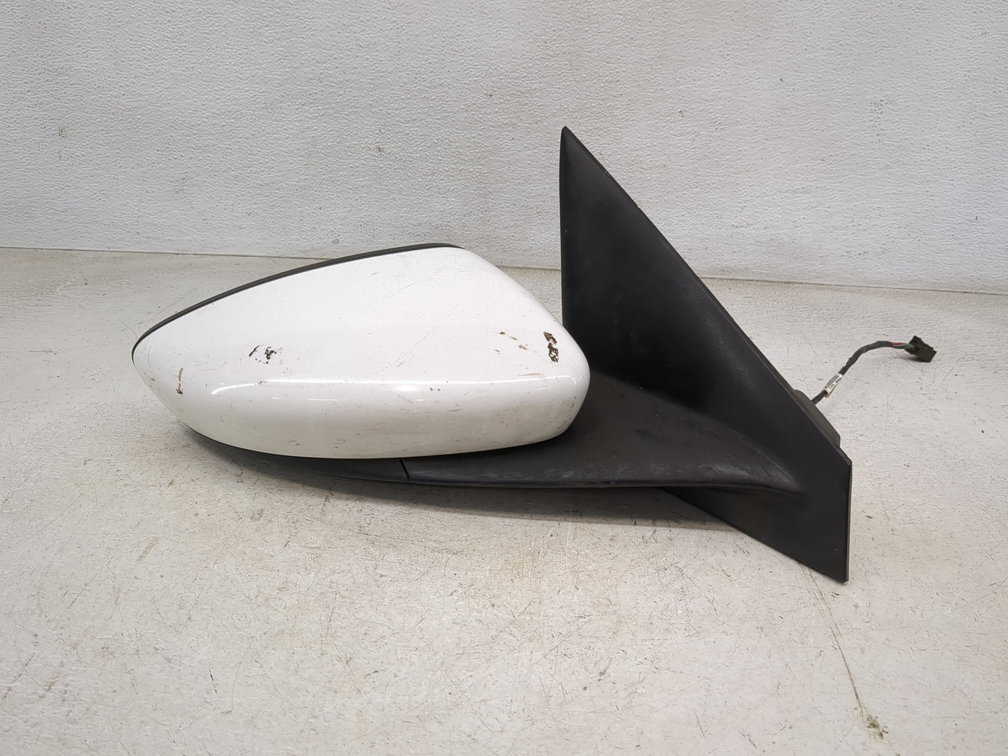 2015-2017 Chrysler 200 Passenger Side View Mirror - Right Door Mirror OEM Used - Oemusedautoparts1.com