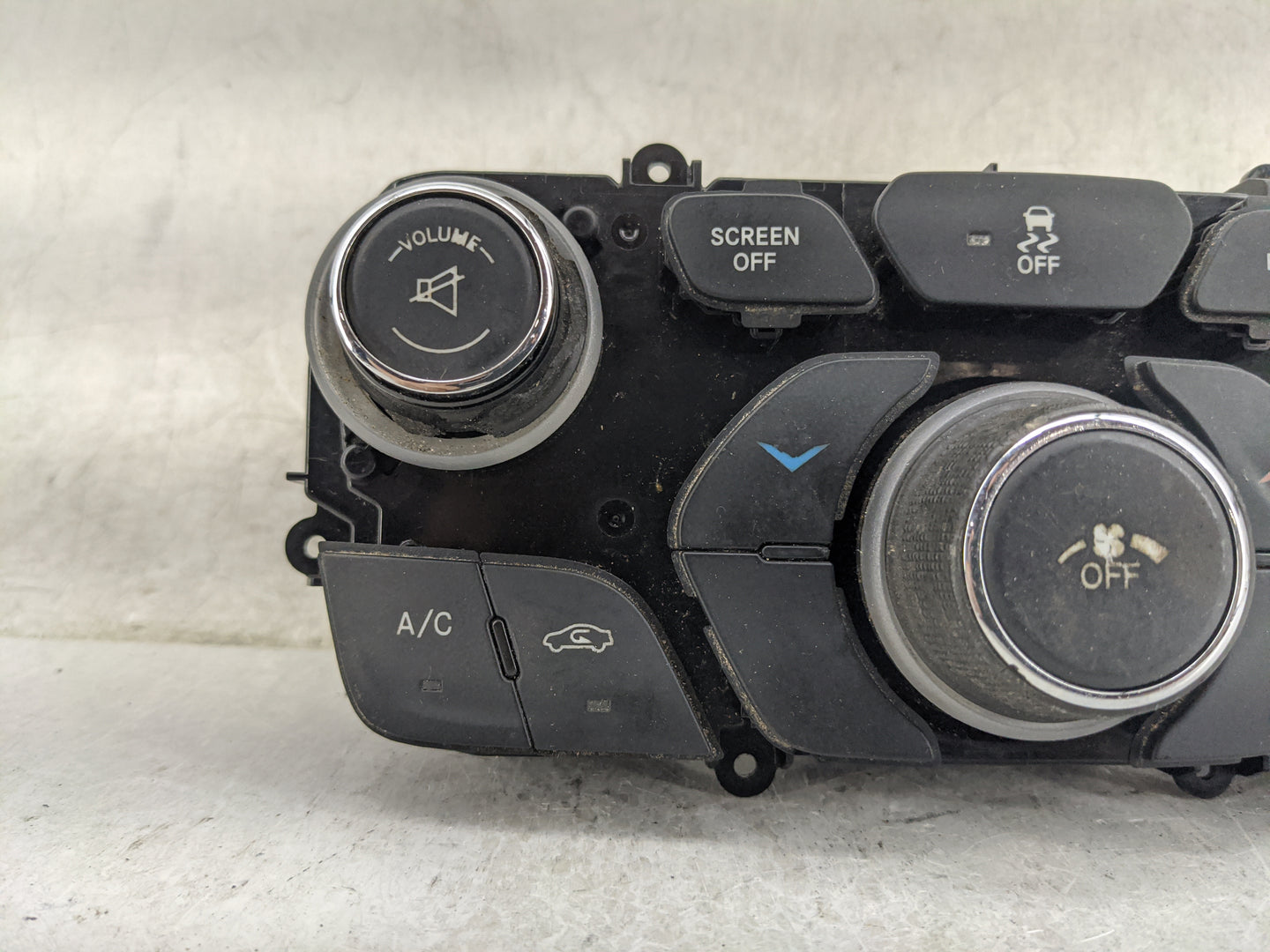 2015-2017 Chrysler 200 Climate Control Module Temperature AC/Heater Replacement P/N:05091529AG 05091529AH Fits Fits 2015 201