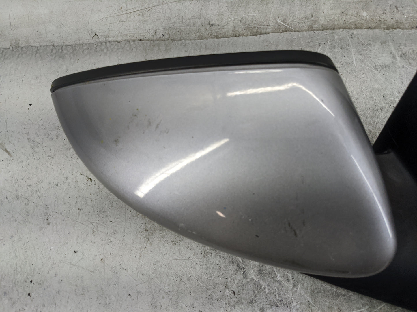 2015-2017 Chrysler 200 Passenger Side View Mirror - Right Door Mirror OEM Used - Oemusedautoparts1.com