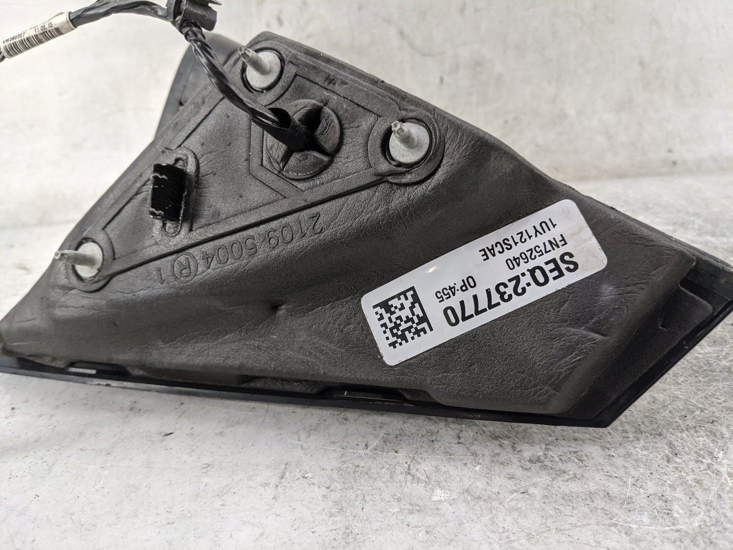 2015-2017 Chrysler 200 Passenger Side View Mirror - Right Door Mirror OEM Used - Oemusedautoparts1.com