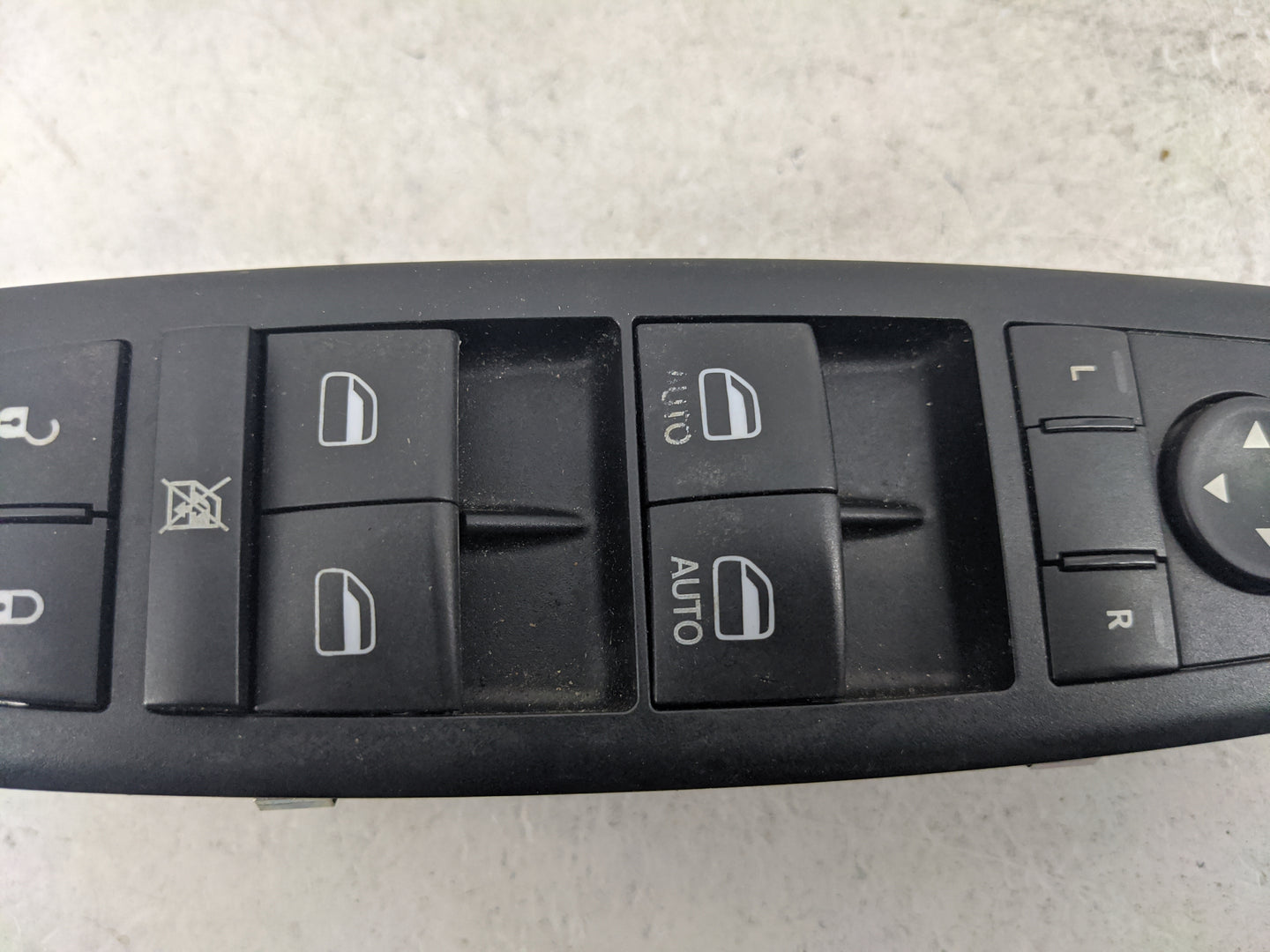 2015-2017 Chrysler 200 Master Power Window Switch Replacement Driver Side Left P/N:68231805AA 10107783 Fits OEM Used Auto Pa