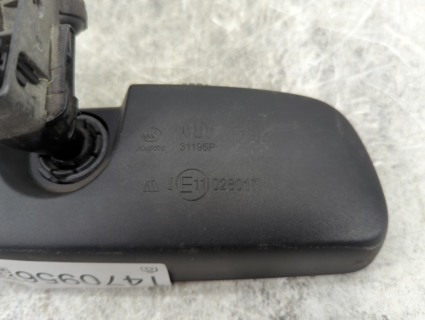2015-2017 Chrysler 200 Interior Rear View Mirror Replacement OEM P/N:68203589AB 31195H, 15A03210642A Fits Fits 2015 2016 201