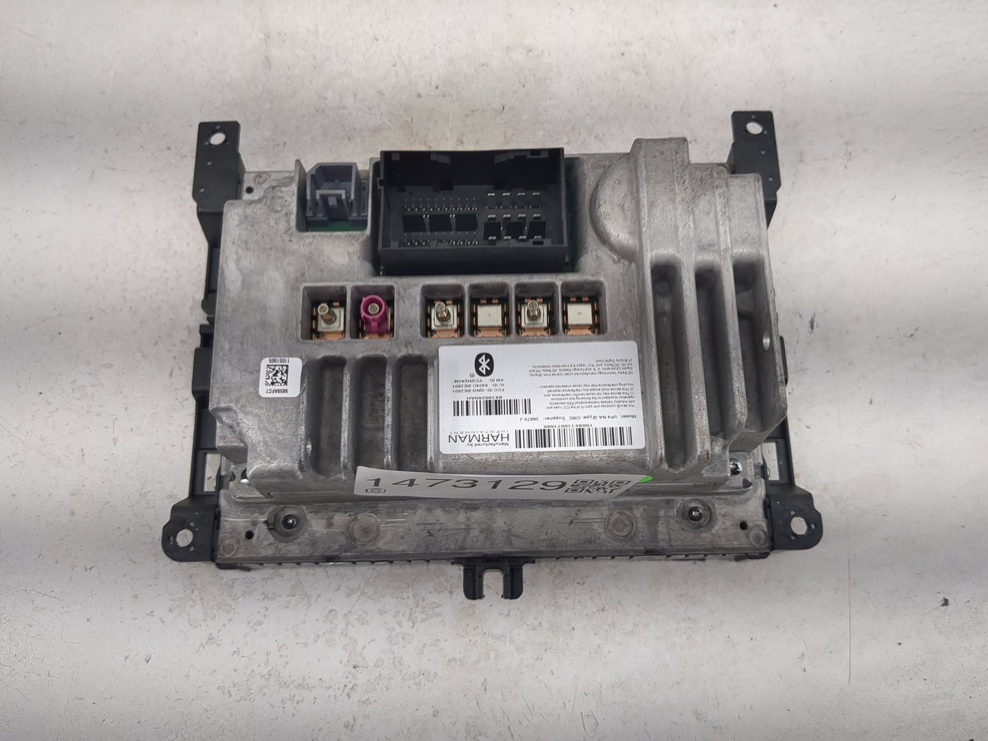 2015 Chrysler 200 Radio AM FM Cd Player Receiver Replacement P/N:68190260AH QNG-BE2801, 6434C-BE2801, YCVH2AH6 Fits OEM Used