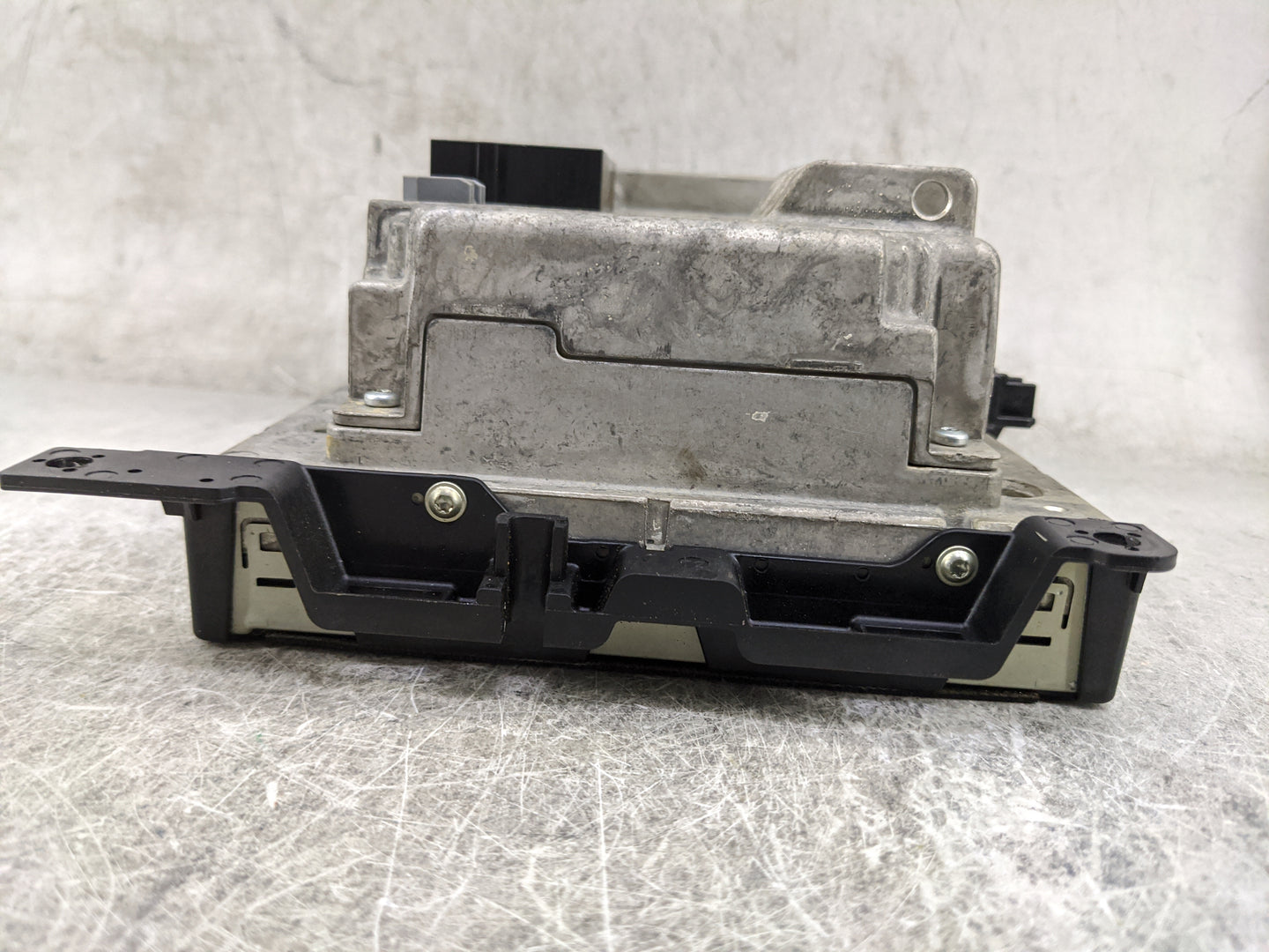 2015 Chrysler 200 Radio AM FM Cd Player Receiver Replacement P/N:68190260AE QNG-BE2801, 6434C-BE2801, NC7V540D Fits OEM Used