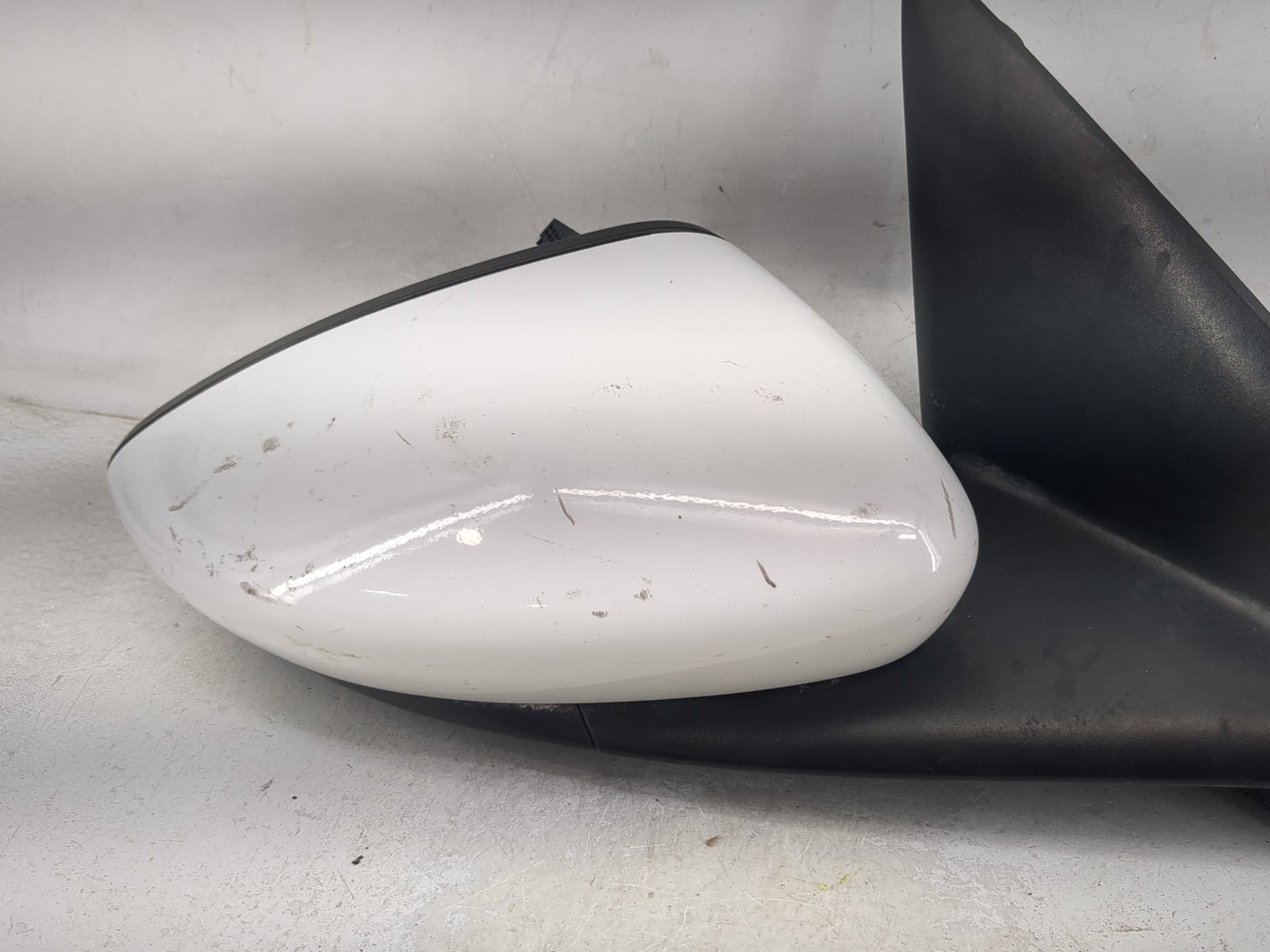 2015-2017 Chrysler 200 Passenger Side View Mirror - Right Door Mirror OEM Used - Oemusedautoparts1.com