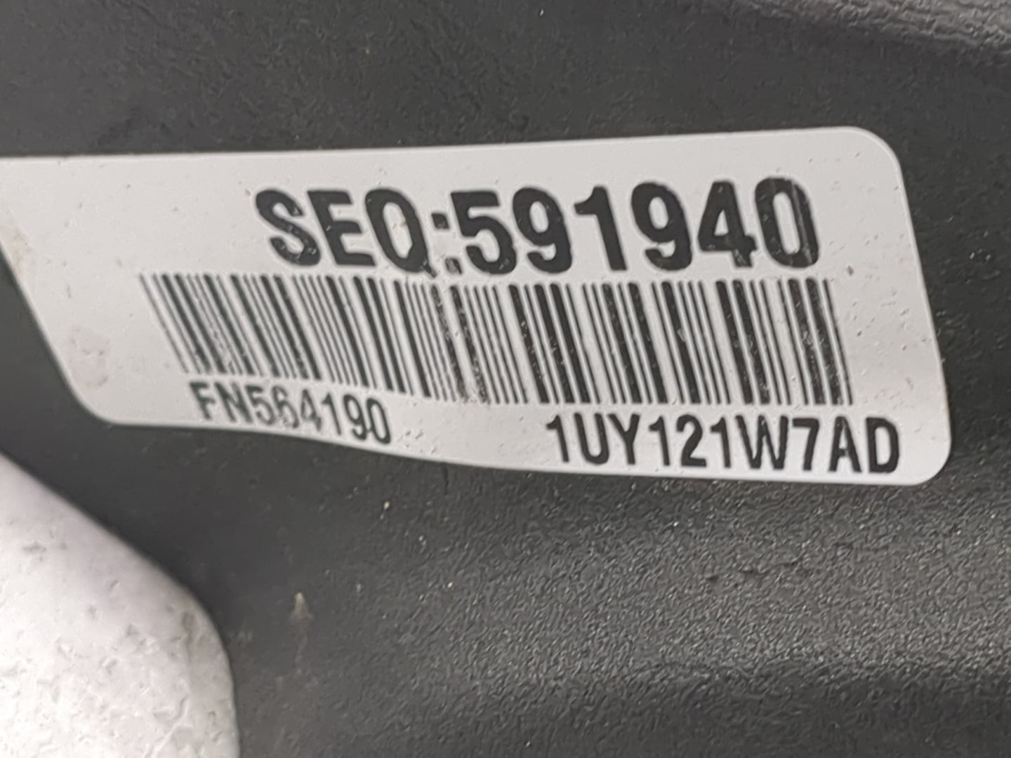 2015-2017 Chrysler 200 Passenger Side View Mirror - Right Door Mirror OEM Used - Oemusedautoparts1.com