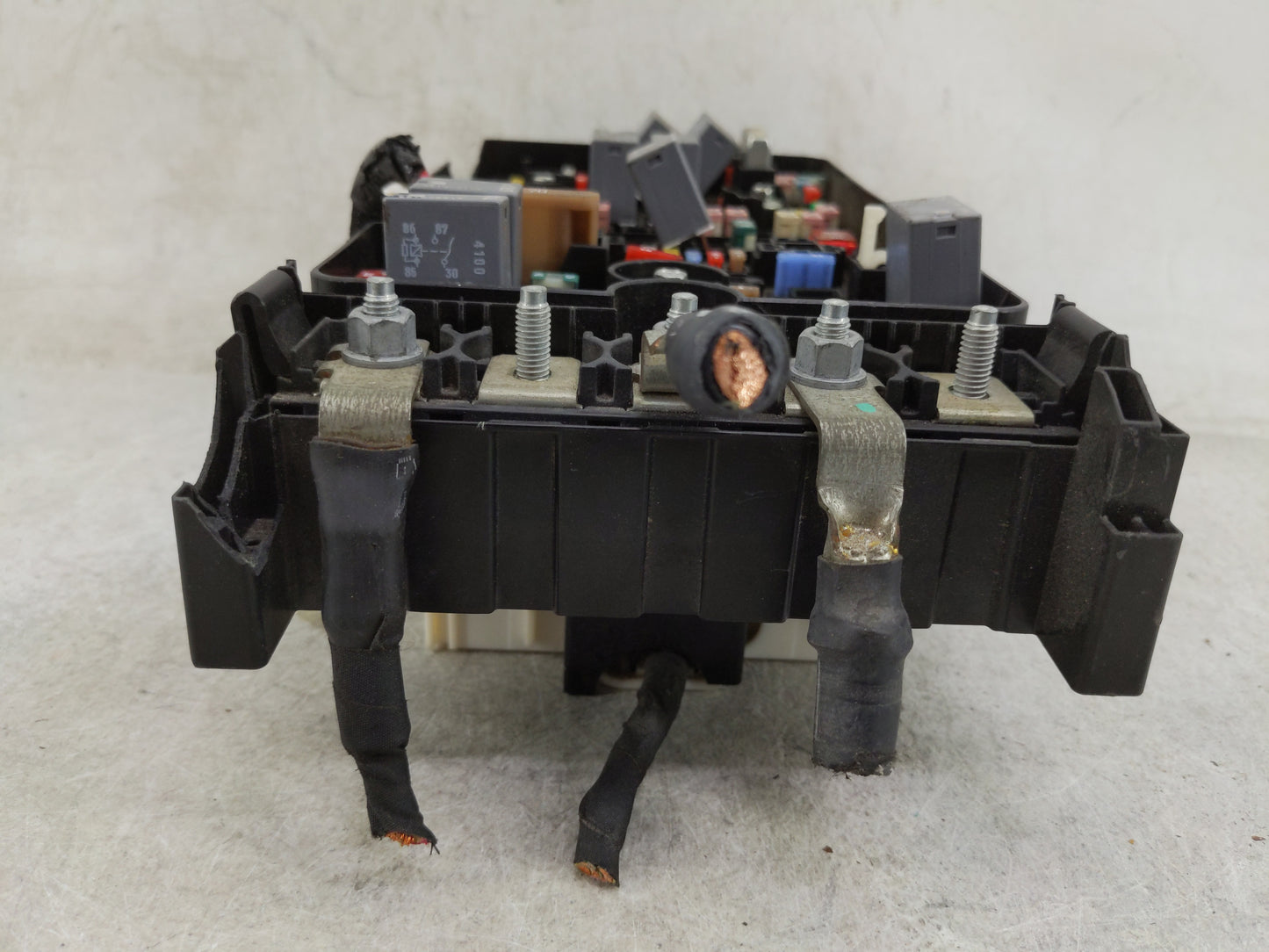 2015 Chrysler 200 Fusebox Fuse Box Relay Module Tipm 68209781ad - Oemusedautoparts1.com