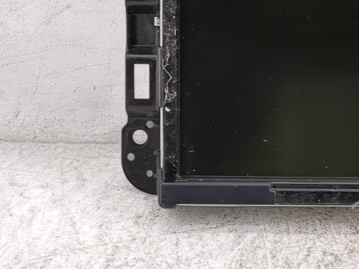 2015 Chrysler 200 Information Display Screen 1483021 - Oemusedautoparts1.com