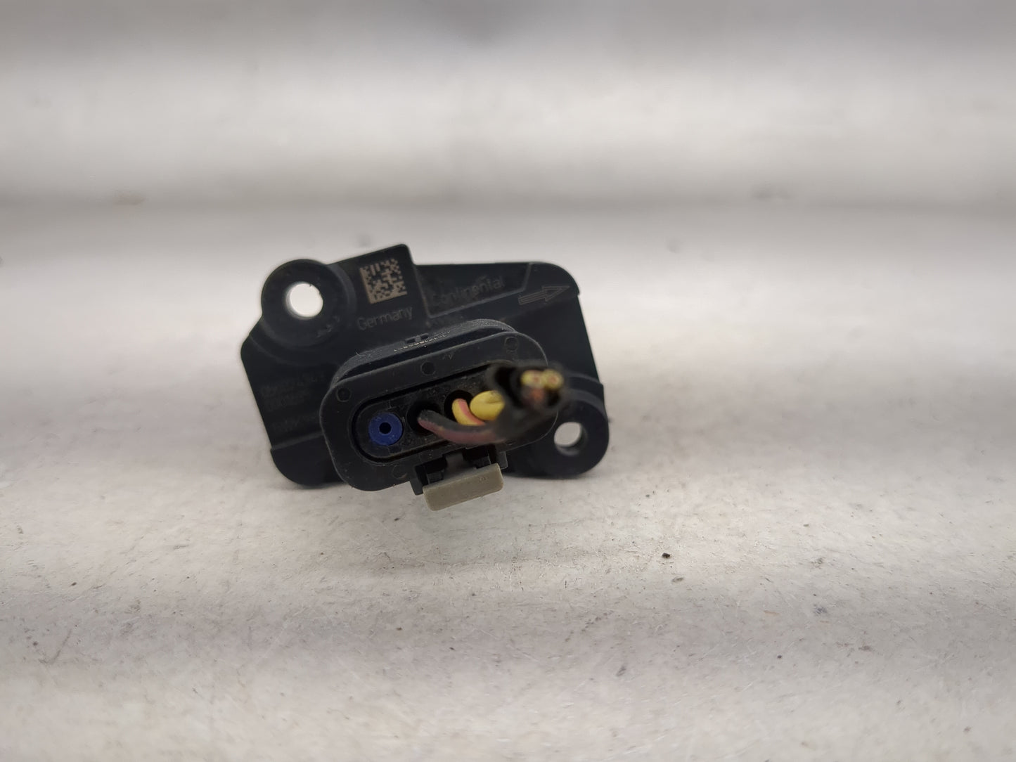 2015-2017 Chrysler 200 Mass Air Flow Meter Maf 1485863 - Oemusedautoparts1.com