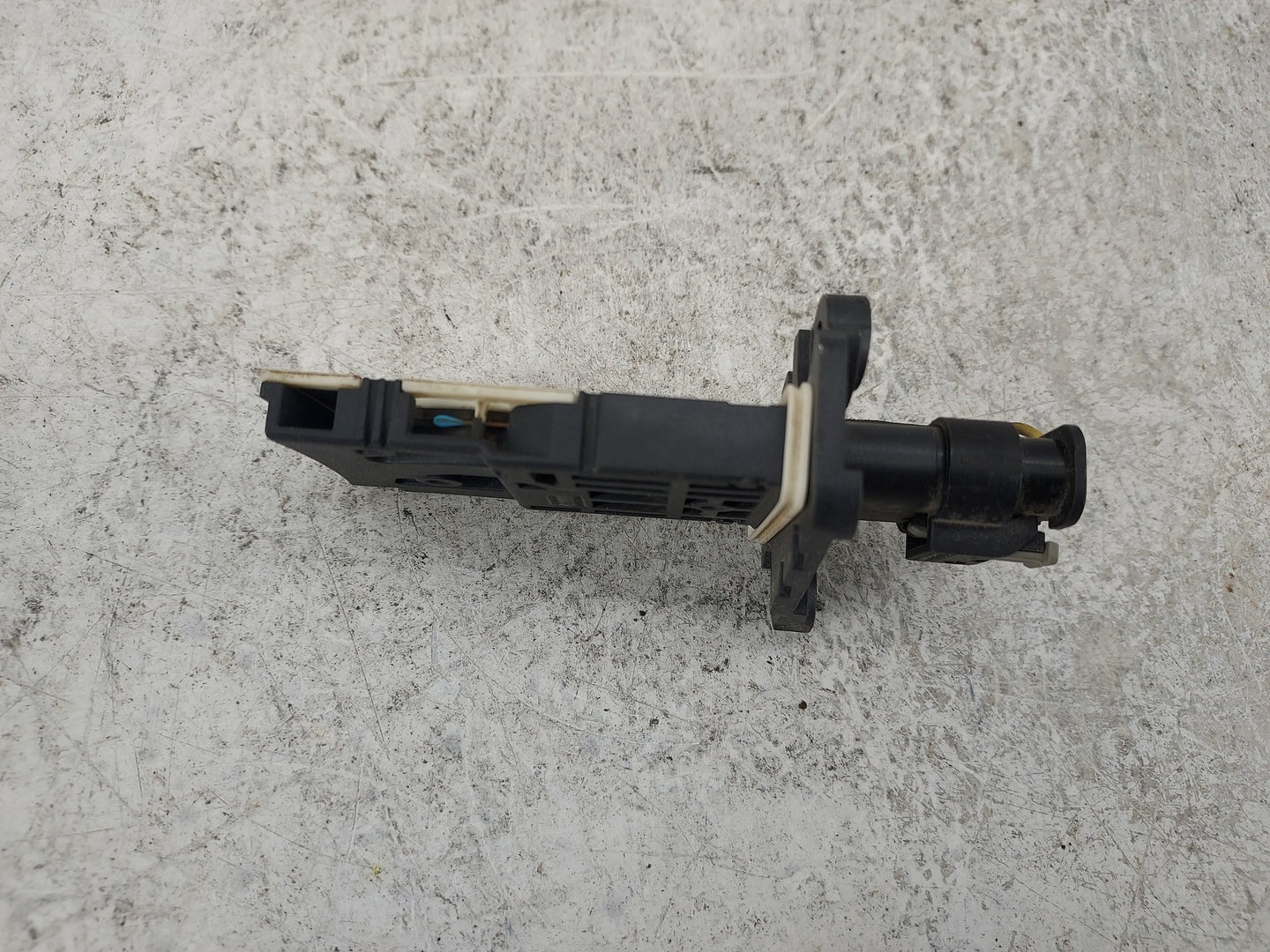 2015-2017 Chrysler 200 Mass Air Flow Meter Maf 1487360 - Oemusedautoparts1.com