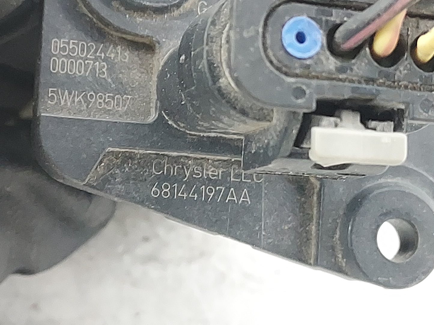 2015-2017 Chrysler 200 Mass Air Flow Meter Maf 1487360 - Oemusedautoparts1.com