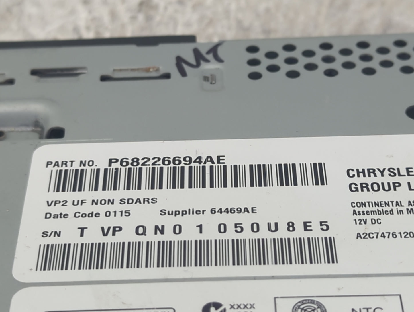 2015 Chrysler 200 Information Display Screen 1494910 - Oemusedautoparts1.com