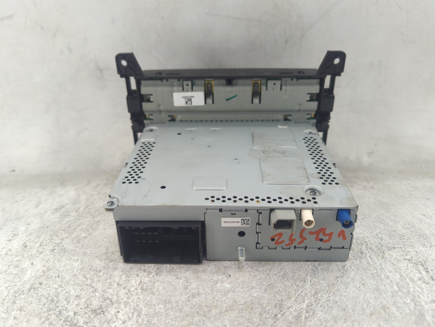 2015 Chrysler 200 Information Display Screen 1494910 - Oemusedautoparts1.com