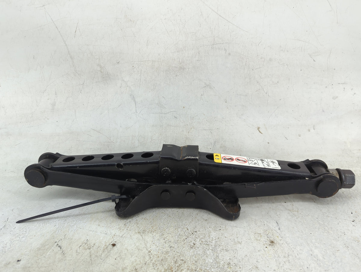 2015 Chrysler 200 Spare Scissor Car Jack 1496097 - Oemusedautoparts1.com