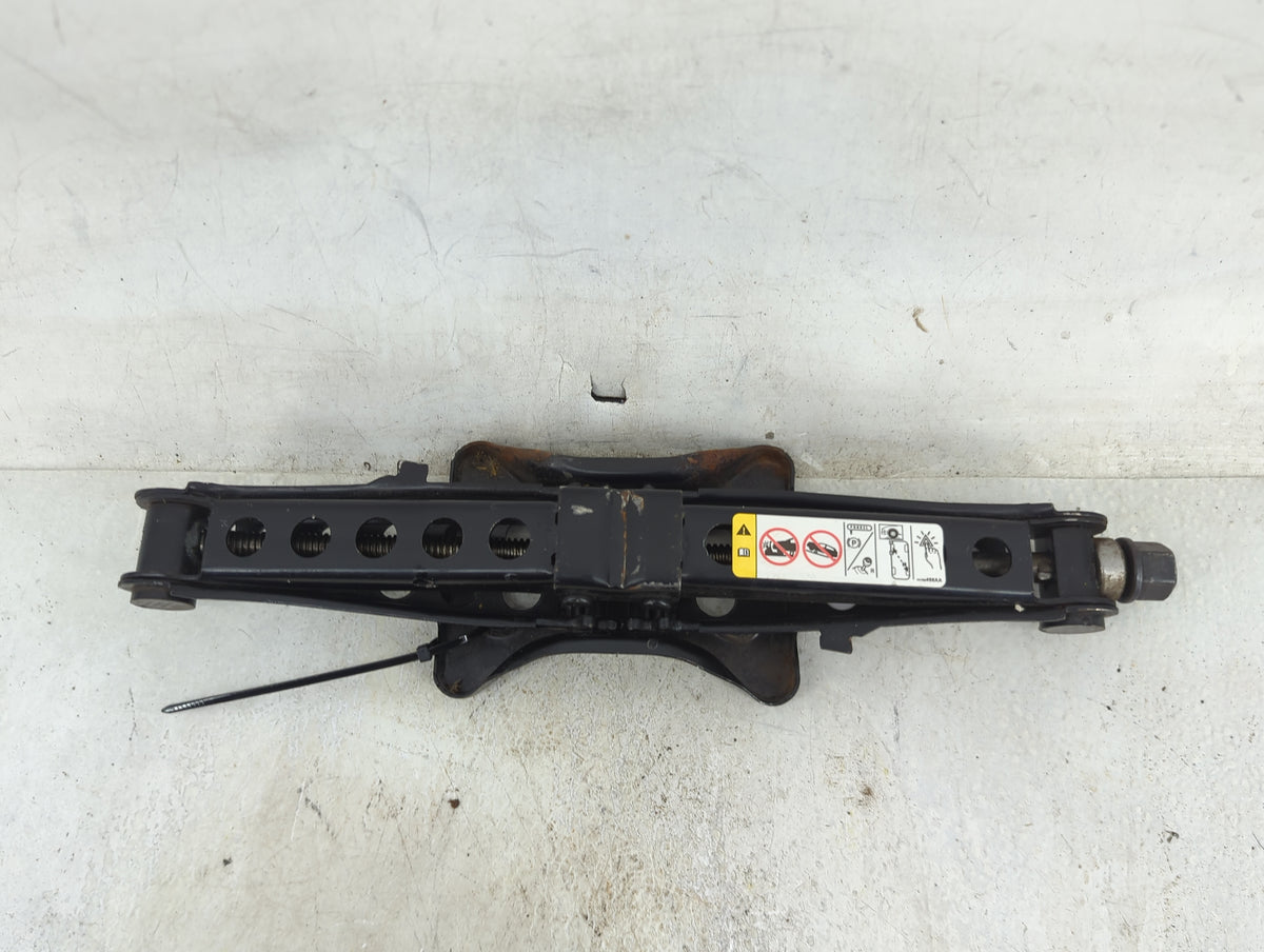 2015 Chrysler 200 Spare Scissor Car Jack 1496097 - Oemusedautoparts1.com
