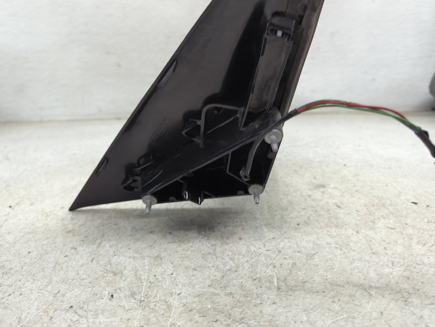 2015 Chrysler 200 Driver Side View Mirror - Left Door Mirror OEM Used - Oemusedautoparts1.com