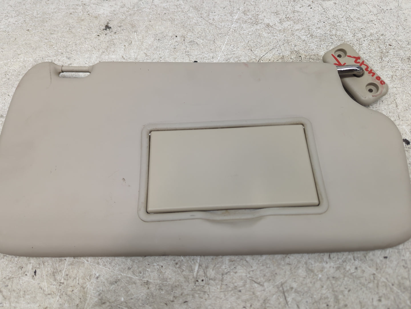 2015 Chrysler 200 Sun Visor Shade Replacement Passenger Right Mirror Fits OEM Used Auto Parts - Oemusedautoparts1.com