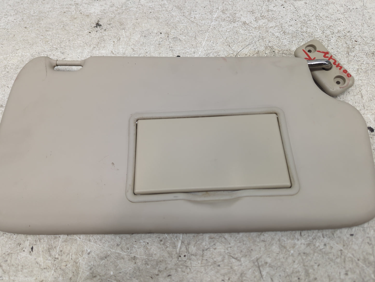 2015 Chrysler 200 Sun Visor Shade Replacement Passenger Right Mirror Fits OEM Used Auto Parts - Oemusedautoparts1.com