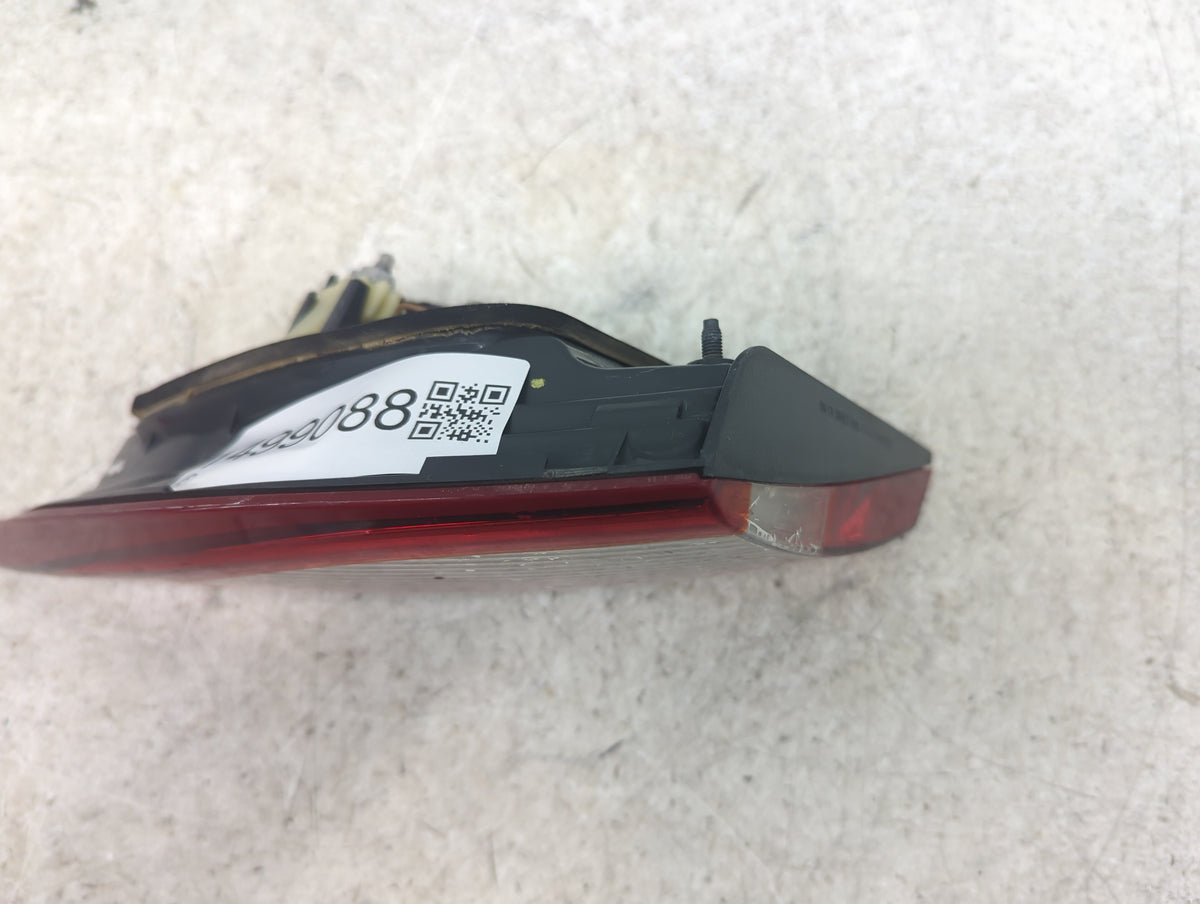 2015 Chrysler 200 Driver Left Side Deck Lid Mounted Tail Light 1499088 - Oemusedautoparts1.com