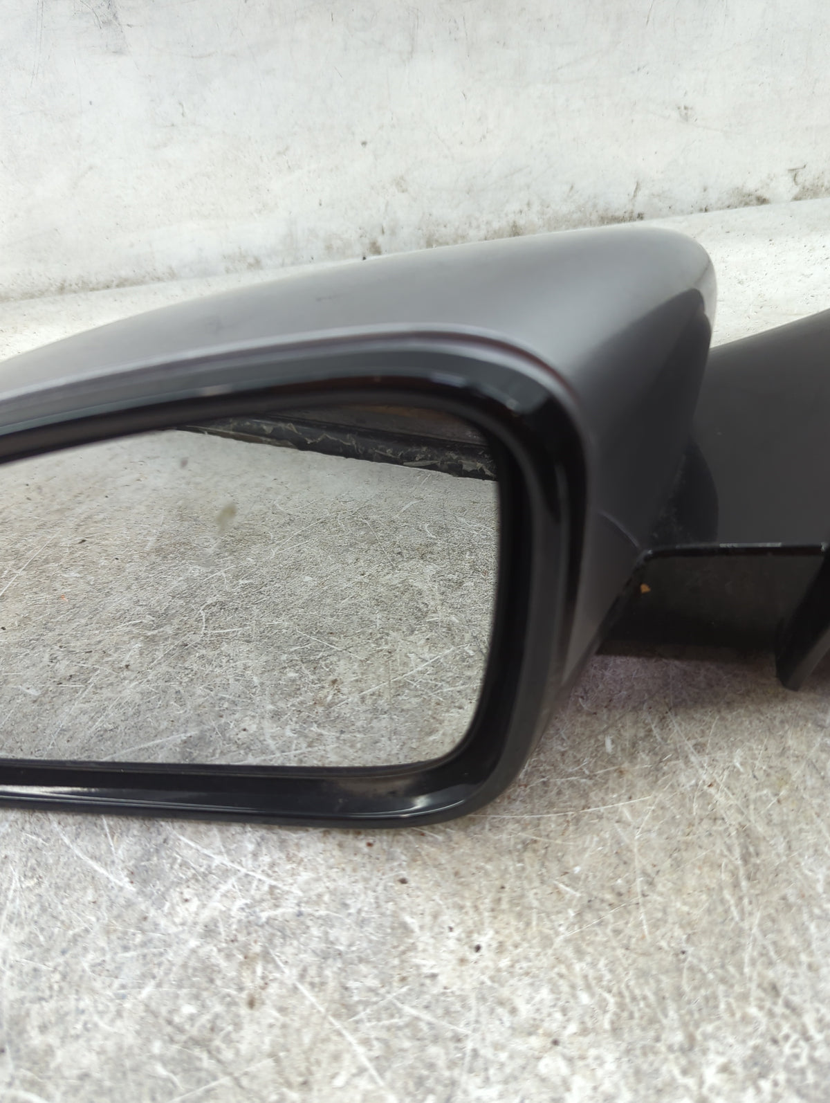 2015-2017 Chrysler 200 Driver Side View Mirror - Left Door Mirror OEM Used - Oemusedautoparts1.com