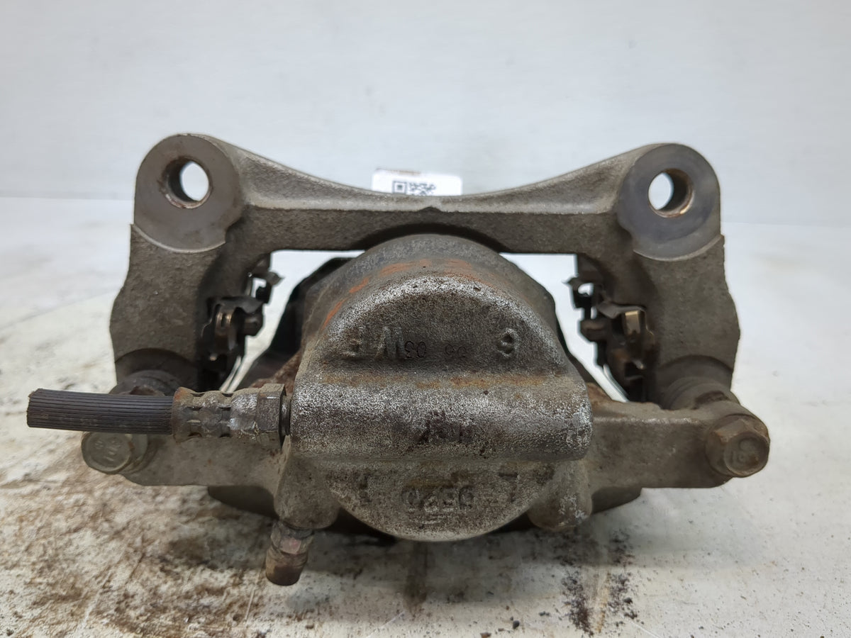 2015-2017 Chrysler 200 Front Passenger Right Brake Caliper 1519070 - Oemusedautoparts1.com