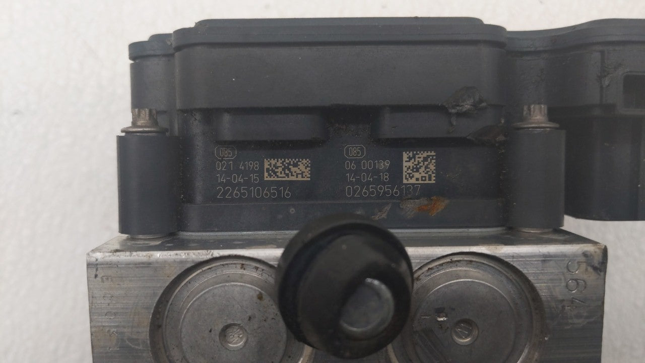 2015 Chrysler 200 ABS Pump Control Module Replacement P/N:04861661AB 04861661AA, 68232470AB Fits OEM Used Auto Parts - Oemus