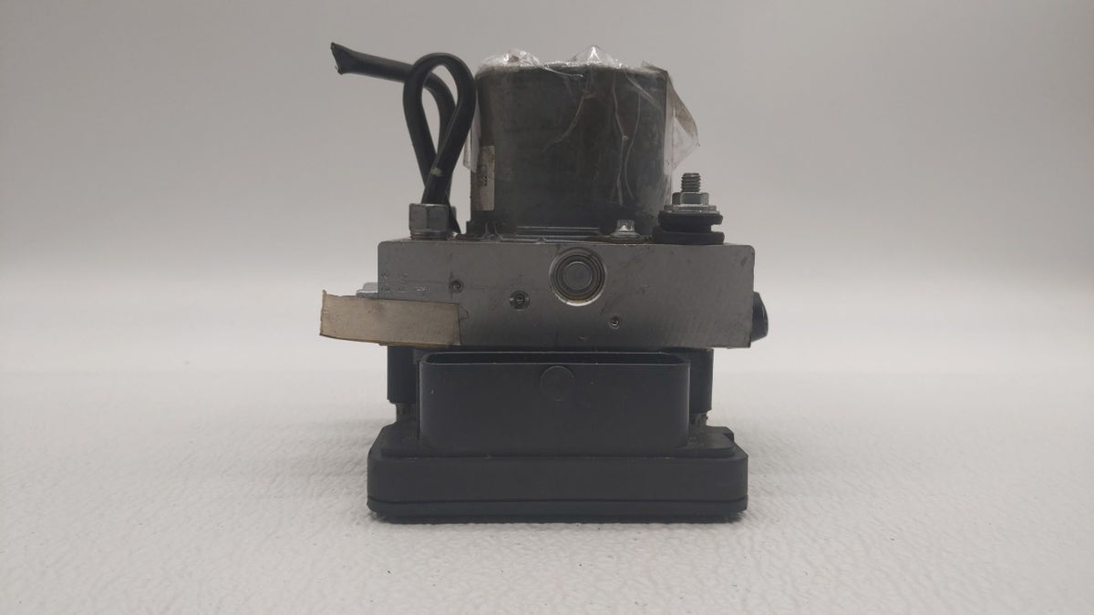 2015 Chrysler 200 Anti-Lock Brake ABS Pump Module Actuator OEM P/N:04861661AB 04861661AA, 68232470AB Fits OEM Used Auto Part