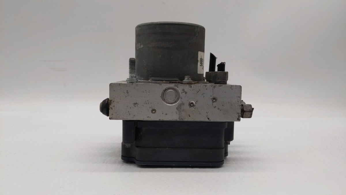 2015 Chrysler 200 Anti-Lock Brake ABS Pump Module Actuator OEM P/N:04861661AB 04861661AA, 68232470AB Fits OEM Used Auto Part