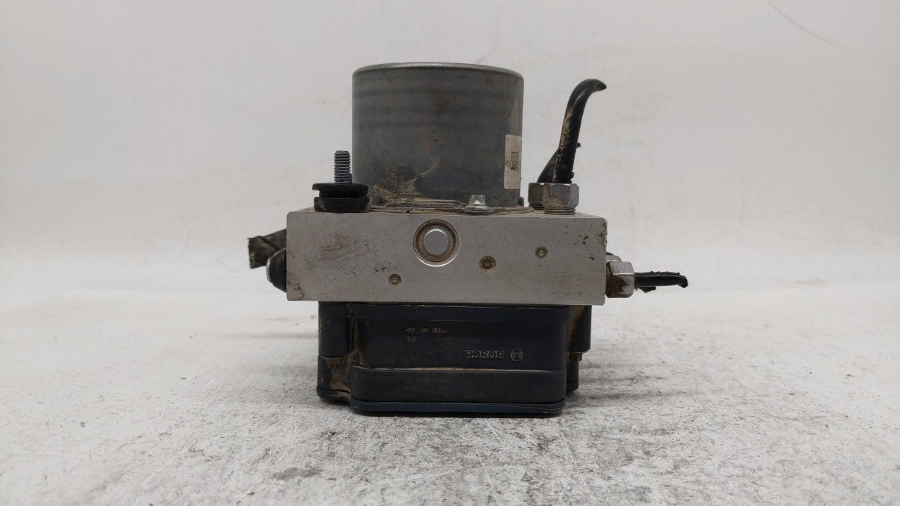 2015 Chrysler 200 ABS Pump Control Module Replacement P/N:04861661AB 04861661AA, 68232470AB Fits OEM Used Auto Parts - Oemus