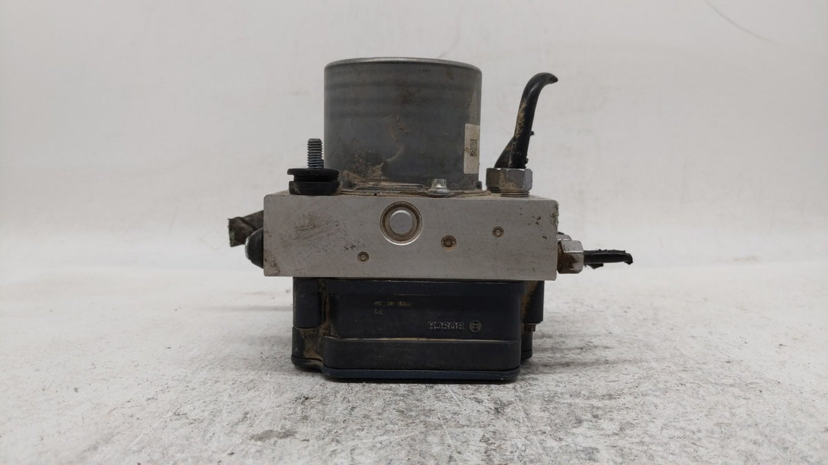 2015 Chrysler 200 Anti-Lock Brake ABS Pump Module Actuator OEM P/N:04861661AB 04861661AA, 68232470AB Fits OEM Used Auto Part