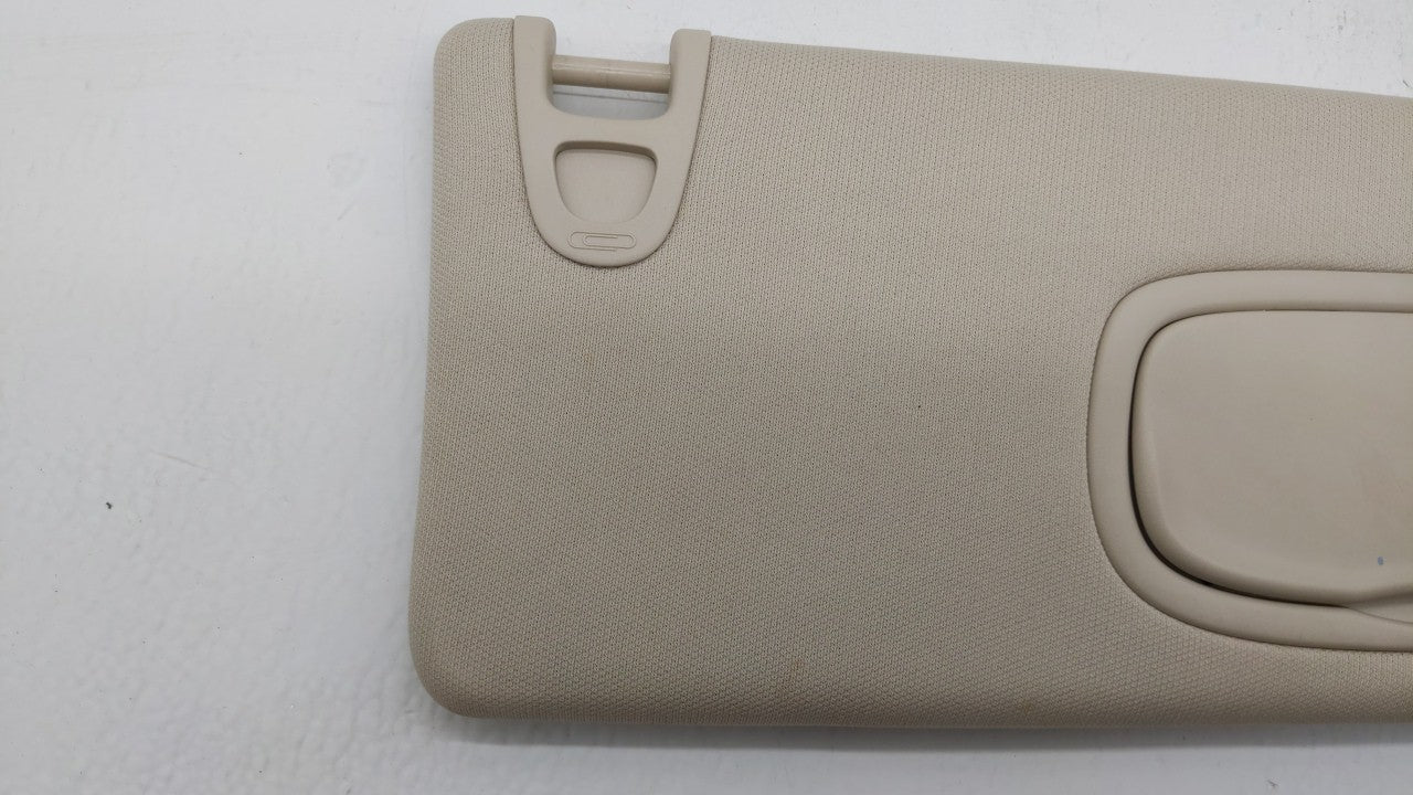 2015 Chrysler 200 Sun Visor Shade Replacement Passenger Right Mirror Fits OEM Used Auto Parts - Oemusedautoparts1.com