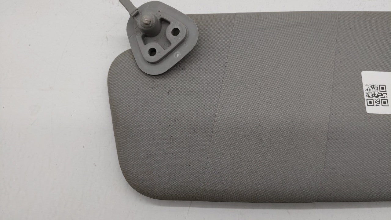 2015 Chrysler 200 Sun Visor Shade Replacement Driver Left Mirror Fits OEM Used Auto Parts - Oemusedautoparts1.com