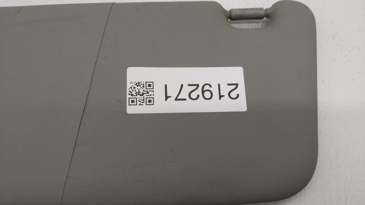 2015 Chrysler 200 Sun Visor Shade Replacement Driver Left Mirror Fits OEM Used Auto Parts - Oemusedautoparts1.com