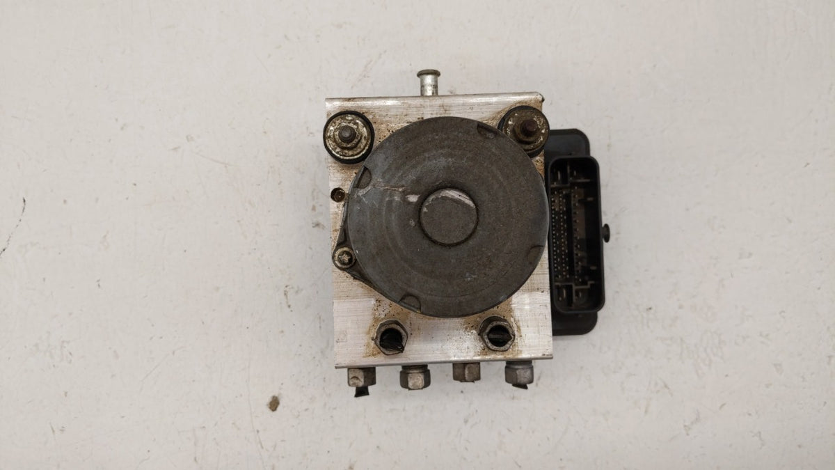 2015 Chrysler 200 Anti-Lock Brake ABS Pump Module Actuator OEM P/N:68232471AB Fits OEM Used Auto Parts - Oemusedautoparts1.c