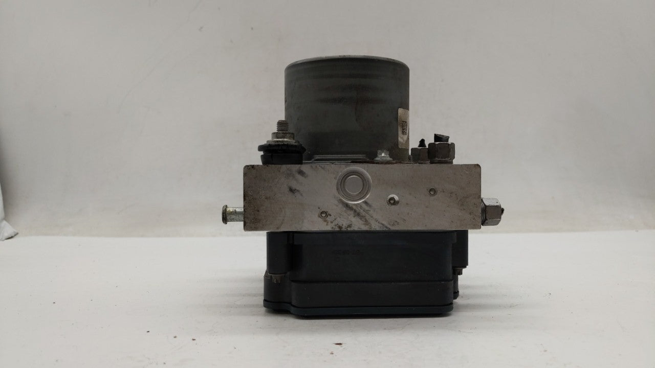 2015 Chrysler 200 ABS Pump Control Module Replacement P/N:04861661AB 04861661AA, 68232470AB Fits OEM Used Auto Parts - Oemus