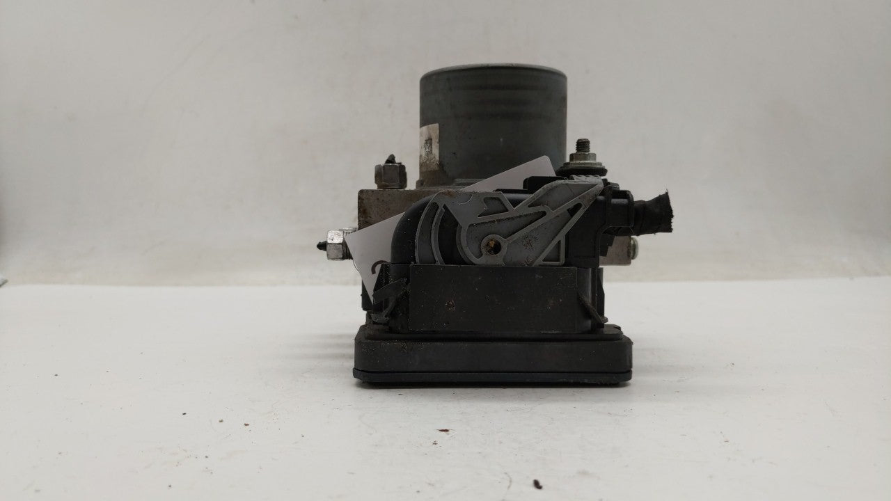 2015 Chrysler 200 ABS Pump Control Module Replacement P/N:04861661AB 04861661AA, 68232470AB Fits OEM Used Auto Parts - Oemus