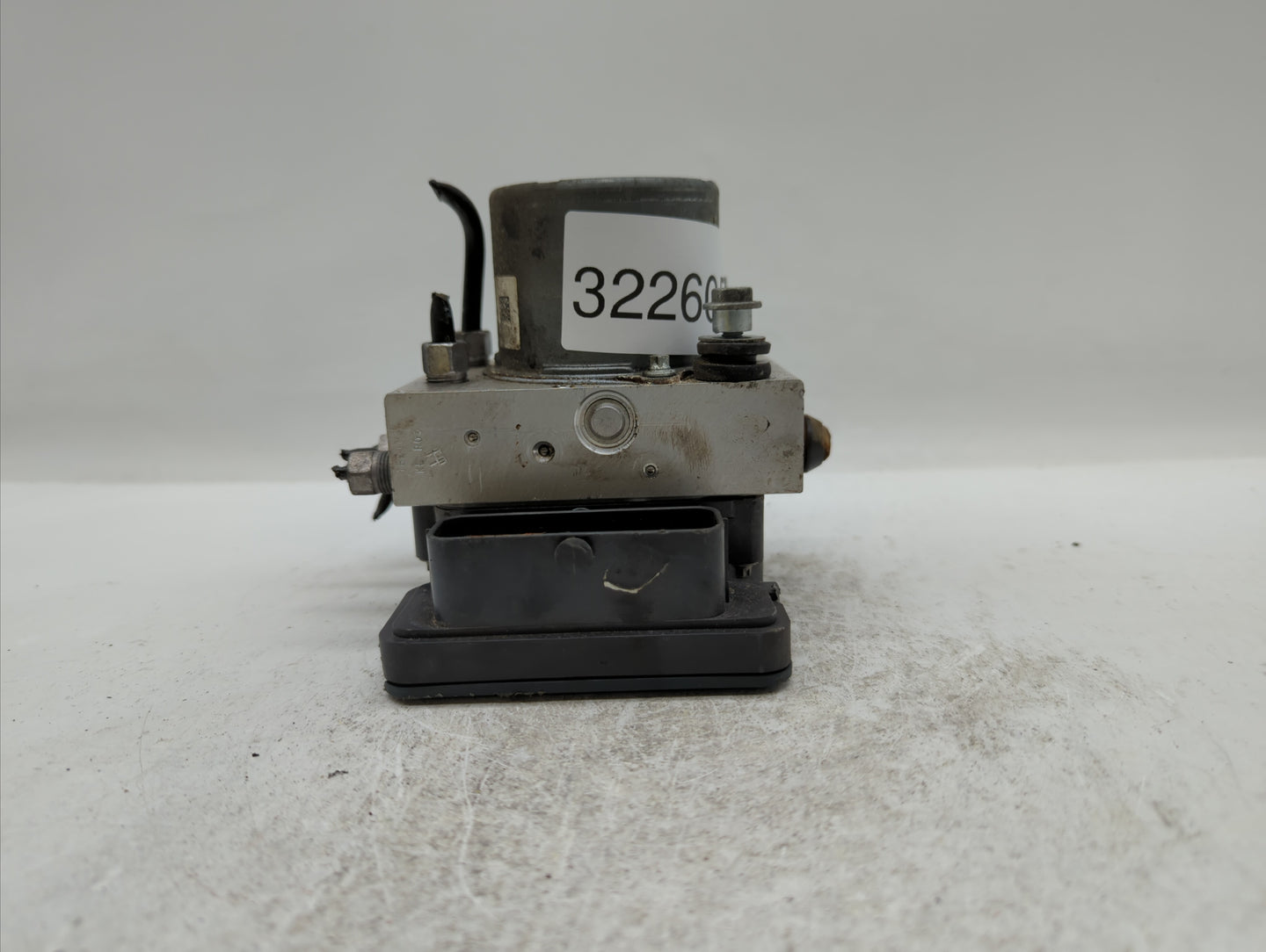 2015 Chrysler 200 ABS Pump Control Module Replacement P/N:68232470AB Fits OEM Used Auto Parts - Oemusedautoparts1.com