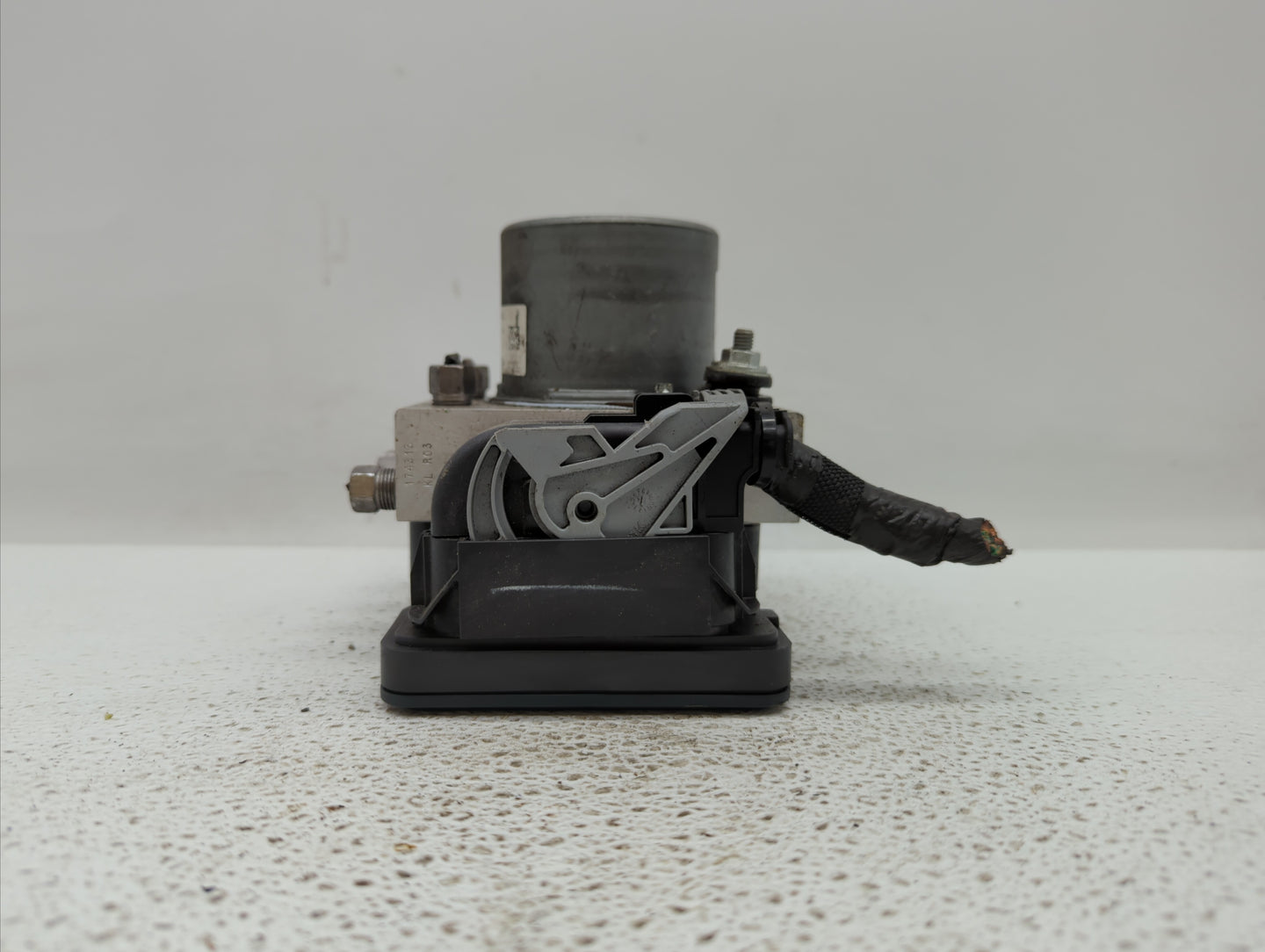 2015 Chrysler 200 ABS Pump Control Module Replacement P/N:68158890AC 68234916AA, 04861661AB, 04861661AA, 68232470AB Fits OEM