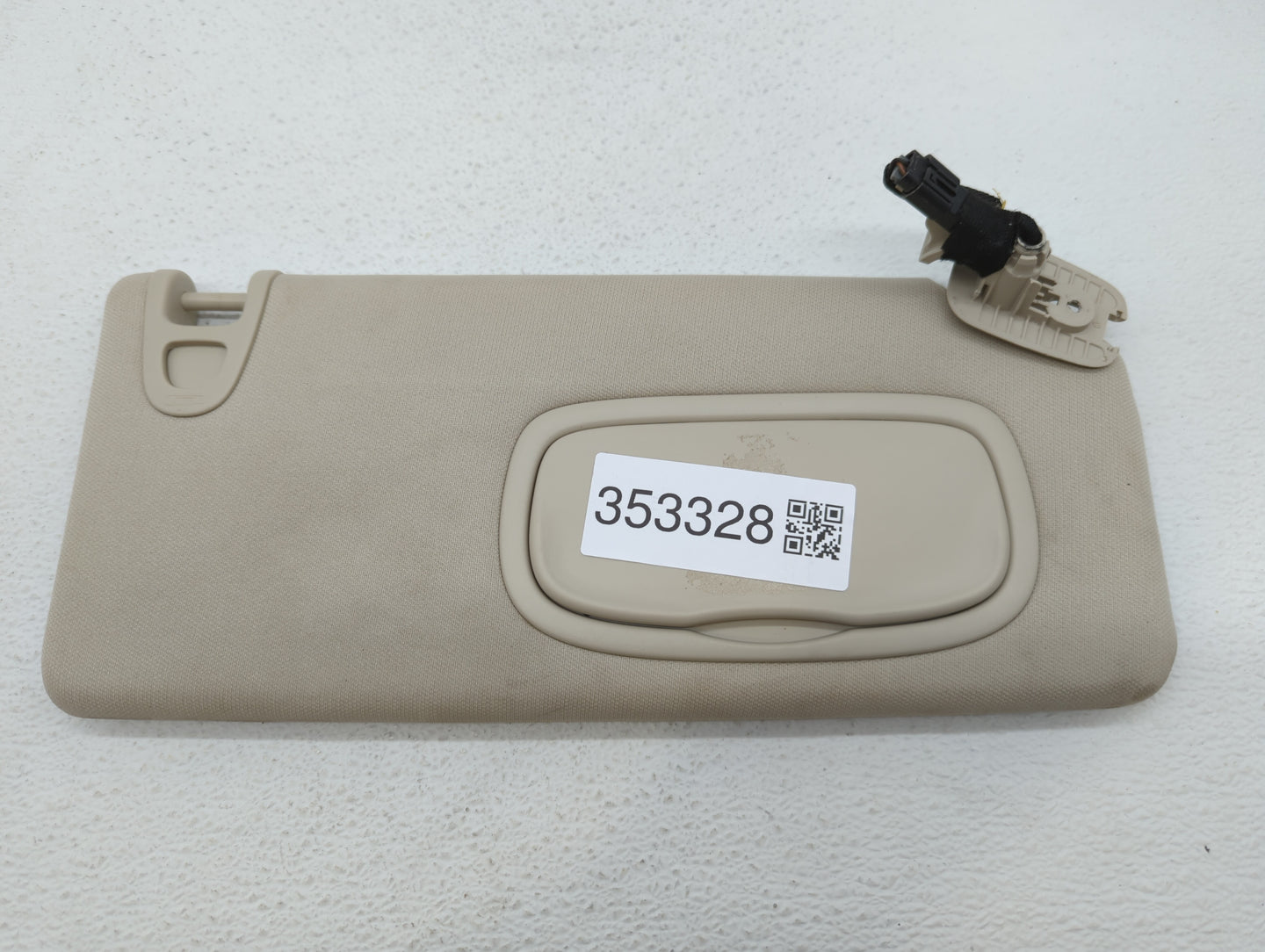 2015 Chrysler 200 Sun Visor Shade Replacement Passenger Right Mirror Fits OEM Used Auto Parts - Oemusedautoparts1.com