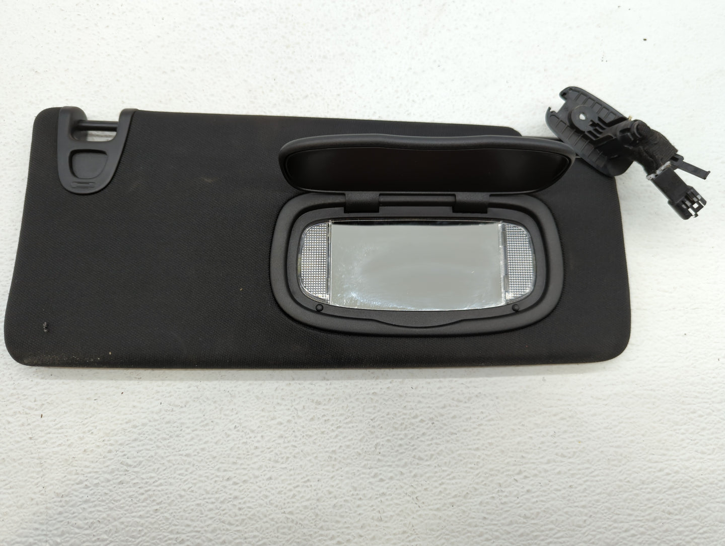 2015 Chrysler 200 Sun Visor Shade Replacement Passenger Right Mirror Fits OEM Used Auto Parts - Oemusedautoparts1.com