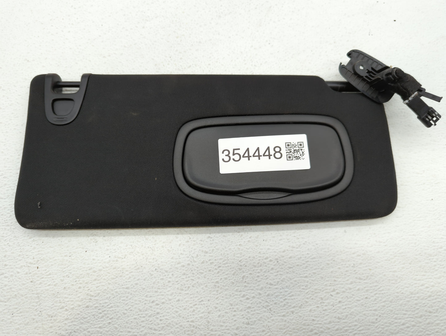 2015 Chrysler 200 Sun Visor Shade Replacement Passenger Right Mirror Fits OEM Used Auto Parts - Oemusedautoparts1.com