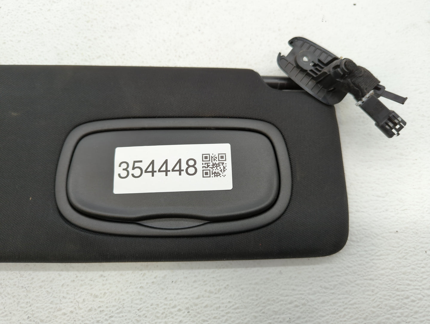 2015 Chrysler 200 Sun Visor Shade Replacement Passenger Right Mirror Fits OEM Used Auto Parts - Oemusedautoparts1.com