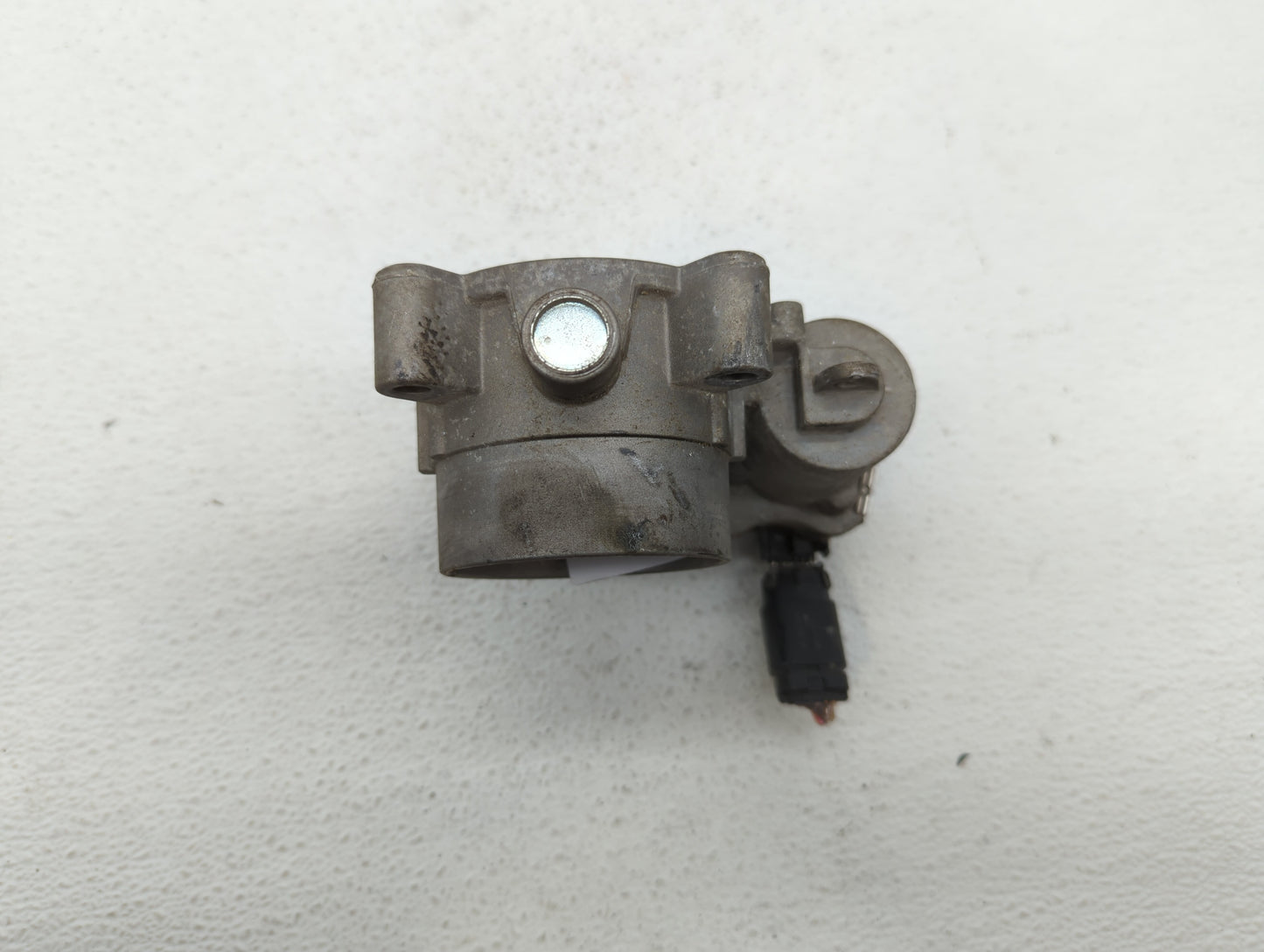 2015-2017 Chrysler 200 Throttle Body P/N:04891970AB Fits Fits 2014 2015 2016 2017 2018 OEM Used Auto Parts - Oemusedautopart